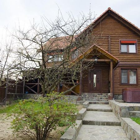 Hotel Liubava Polyana  Esterno foto